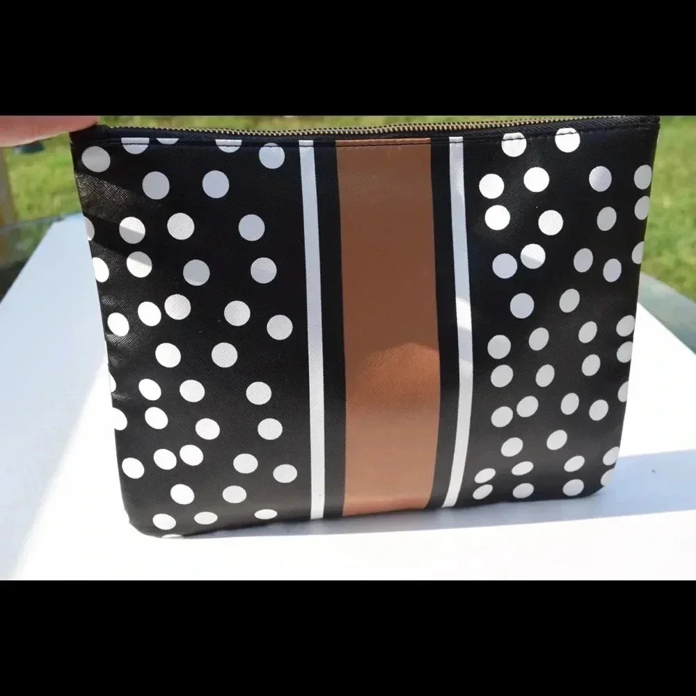 Mud pie Chelsea printed handbag